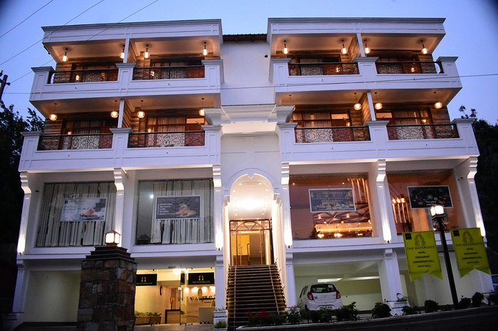 Aaroham The Watergate Hotel Bhimtal